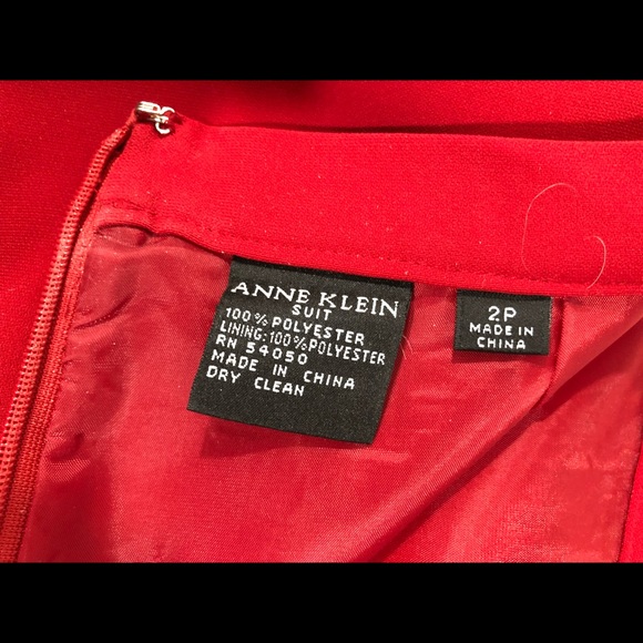 Anne Klein Suit Red Ruffle front tie waist sz 2P - Picture 6 of 7